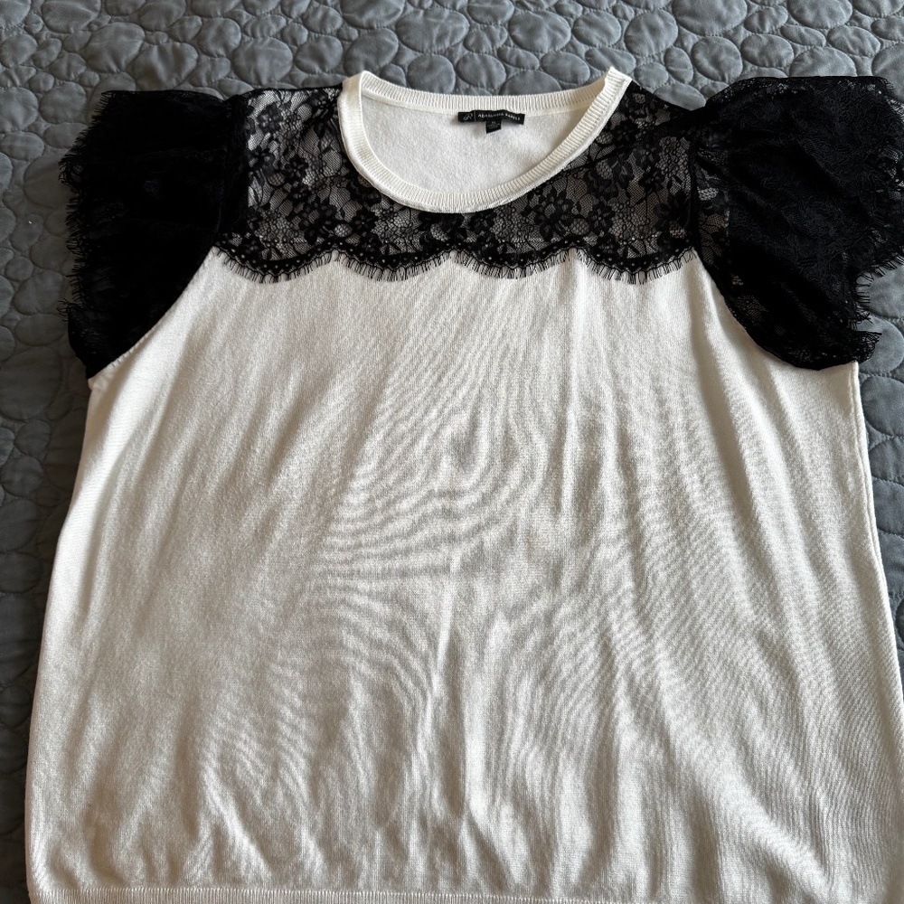 Adrianna Papell XL Sweater and Lace Blouse\Top